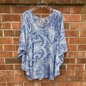 Show Me Your MuMu Blue and White Flutter Sleeve Tunic